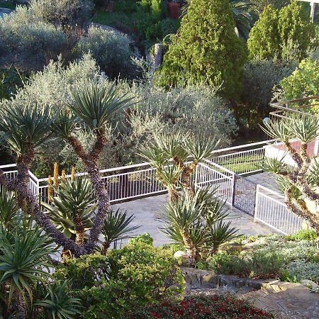 Residence La Carruba ディアーノ・マリーナ エクステリア 写真